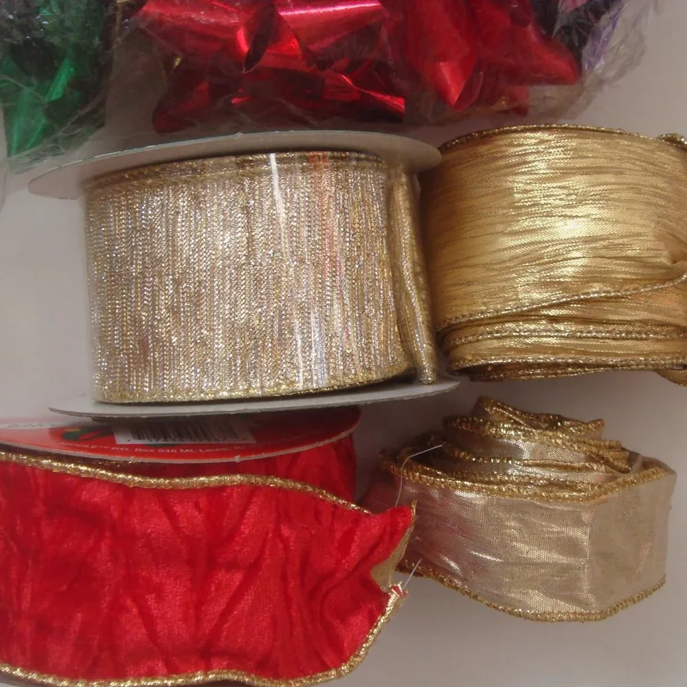 Wired Holiday Ribbon & Star Bows